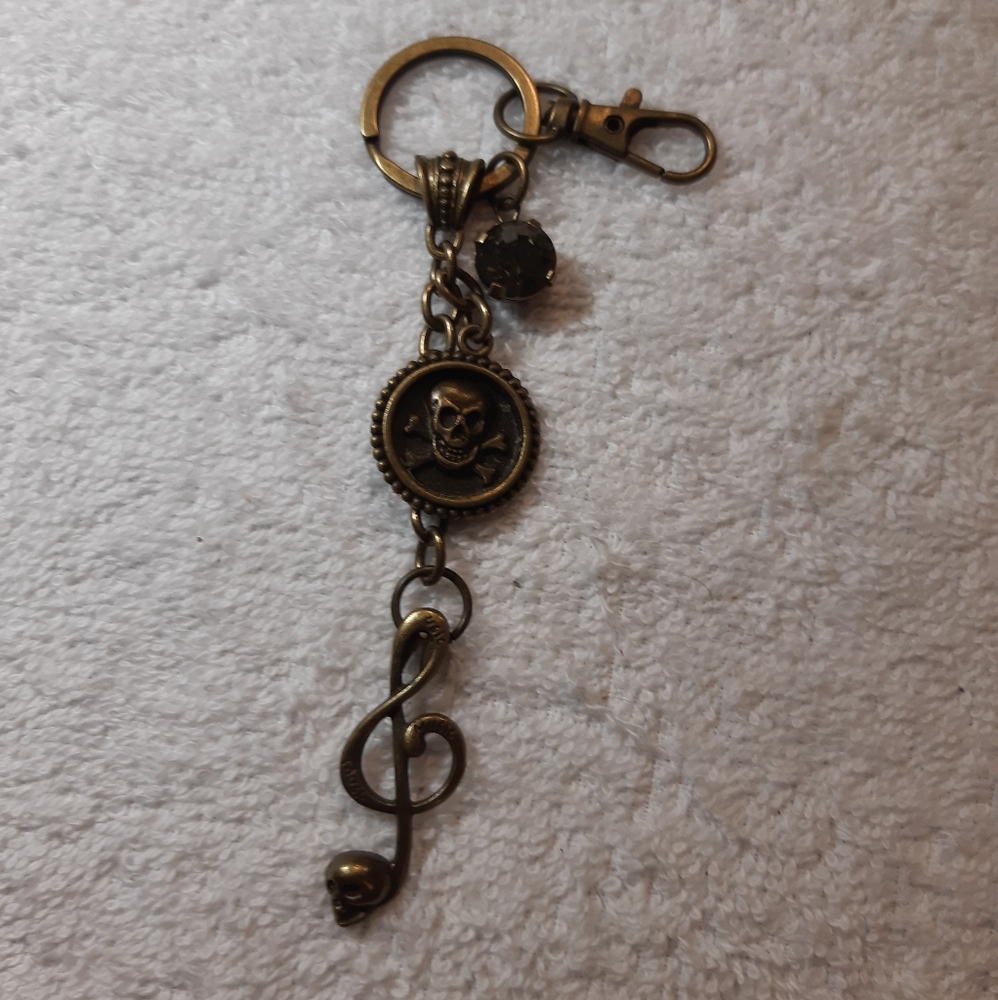 Skull keychain